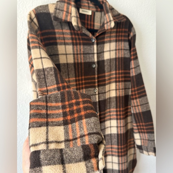 Brown checkered shirt - Picture 4 of 4